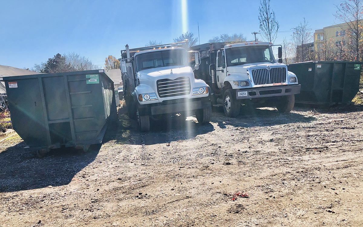 2trucks_1200X749
